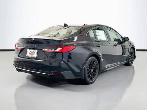 New 2026 Toyota Camry SE FWD image 4