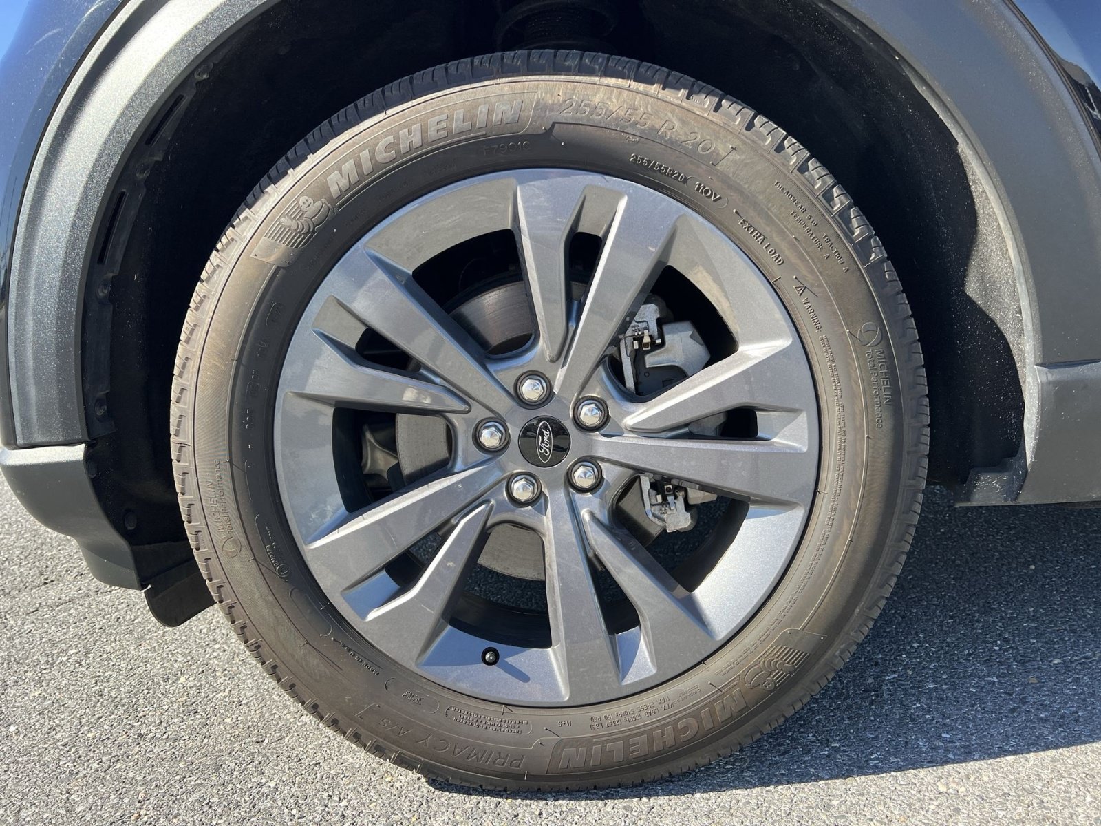 Used 2024 Ford Explorer XLT w/ Equipment Group 202A RWD image 20