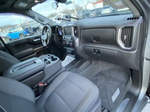 Used 2019 Chevrolet Silverado 1500 RST image 15