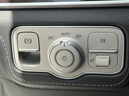 Used 2025 Mercedes-Benz GLE 53 AMG 4MATIC Coupe image 58