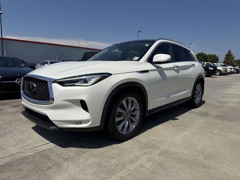 Used 2020 INFINITI QX50 Luxe FWD image 3