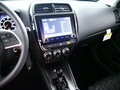 New 2026 Mitsubishi Outlander Sport ES AWD/4WD image 5