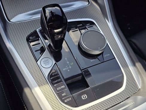 Used 2023 BMW X6 xDrive40i w/ M Sport Package image 39