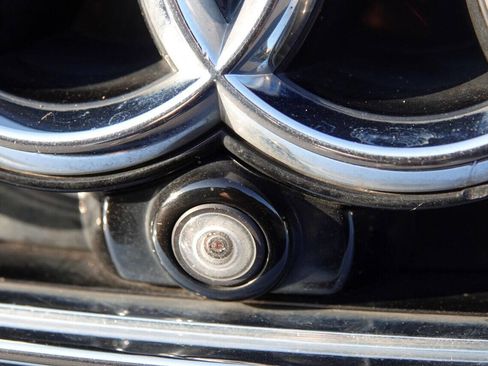 Used 2015 Audi A8 3.0T w/ Premium Package image 36