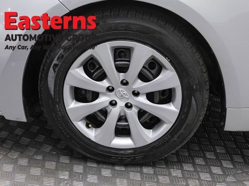 Used 2021 Toyota Corolla LE w/ Protection Package (TMS) FWD image 31