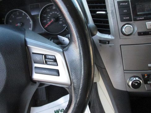 Used 2013 Subaru Outback 2.5i Premium image 18