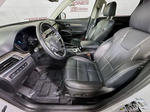 Used 2022 Kia Telluride EX w/ EX Premium Package AWD/4WD image 26