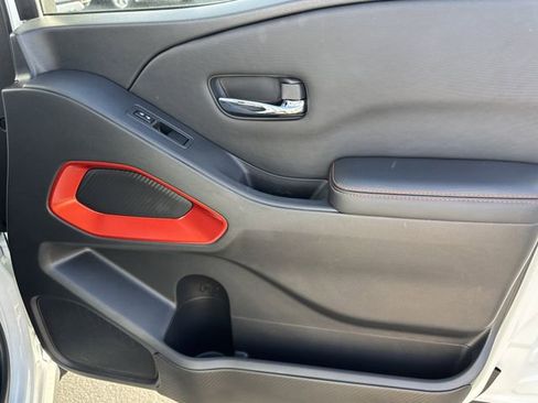 Used 2023 Nissan Frontier PRO-4X w/ Tow Package image 22