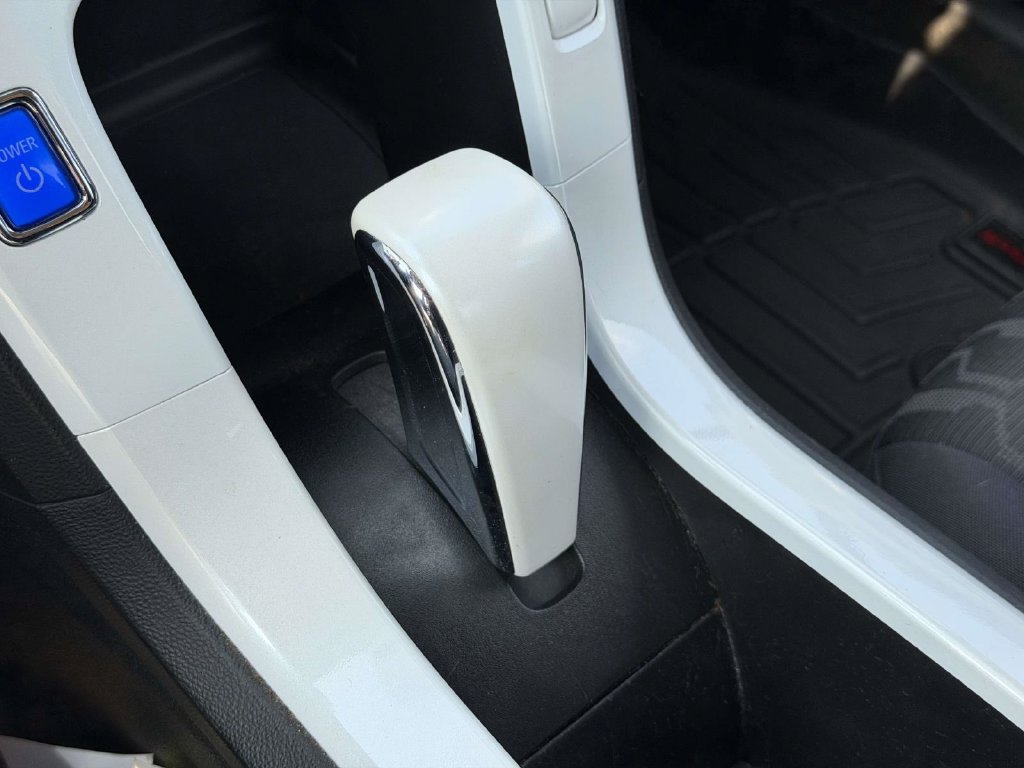 Used 2013 Chevrolet Volt FWD image 26