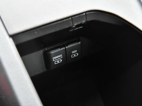 Used 2023 Toyota Camry SE image 26