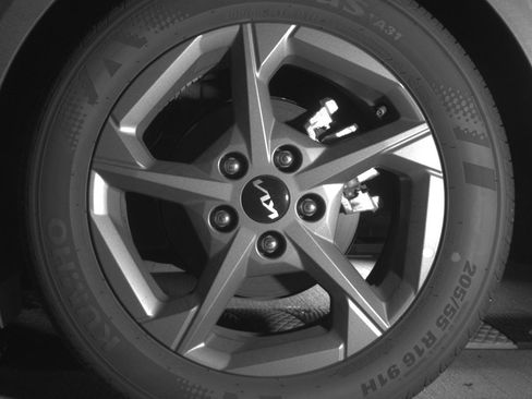 Used 2025 Kia K4 LXS image 14