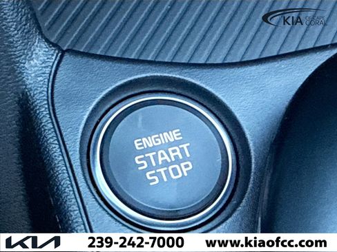 New 2025 Kia K4 LXS image 32