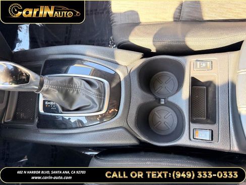Used 2020 Nissan Rogue SV FWD image 16