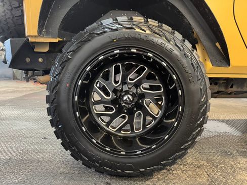 Used 2013 Jeep Wrangler Sport AWD/4WD image 38