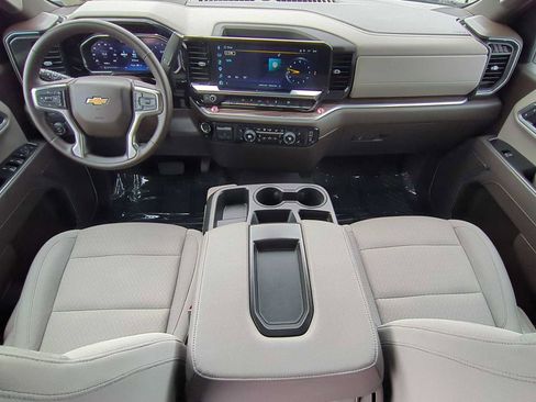 Used 2026 Chevrolet Silverado 1500 LT RWD image 13
