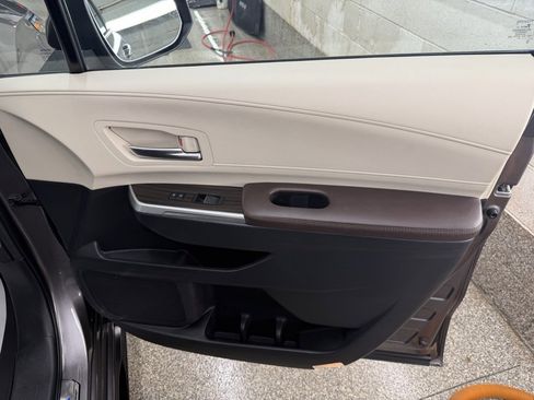 Certified 2021 Toyota Sienna Platinum image 29