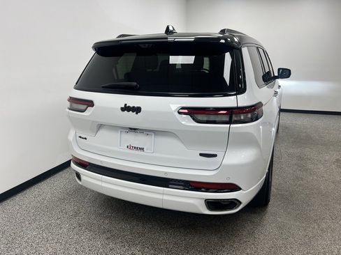 Used 2024 Jeep Grand Cherokee L Summit image 7