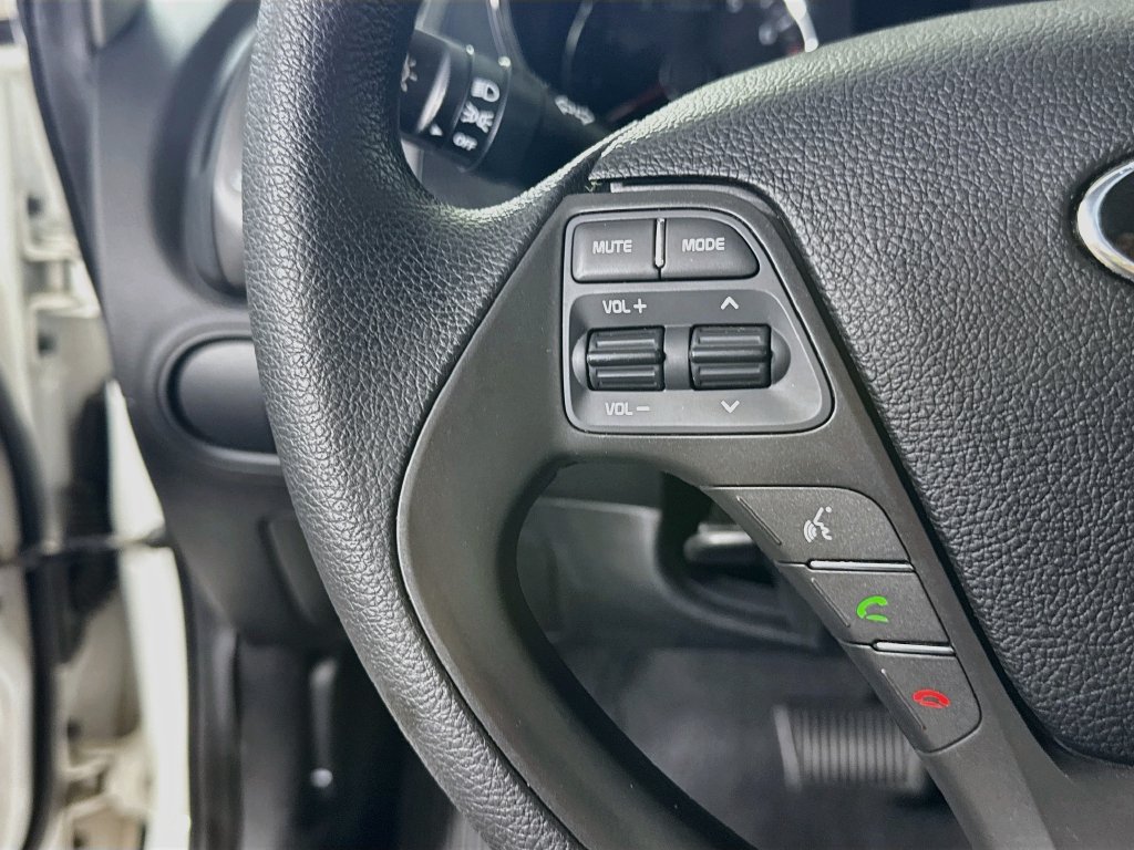 Used 2018 Kia Forte LX FWD image 18