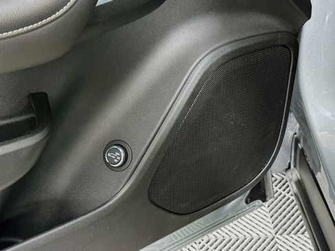 Used 2023 Chevrolet Blazer LT w/ Convenience Package image 26