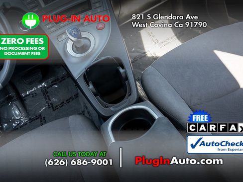Used 2015 Toyota Prius Two w/ Preferred Accessory Package FWD image 14