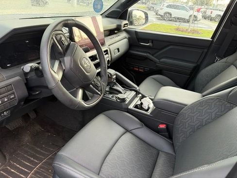 Used 2024 Toyota Tacoma Limited w/ Limited Package (LT) AWD/4WD image 6