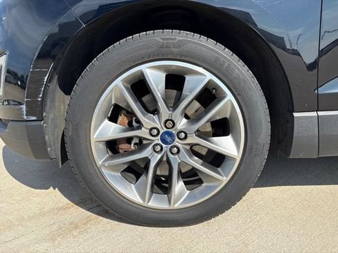 Used 2018 Ford Edge Titanium w/ Canadian Touring Package AWD/4WD image 8