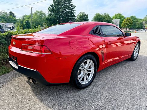 Used 2015 Chevrolet Camaro LS RWD image 4