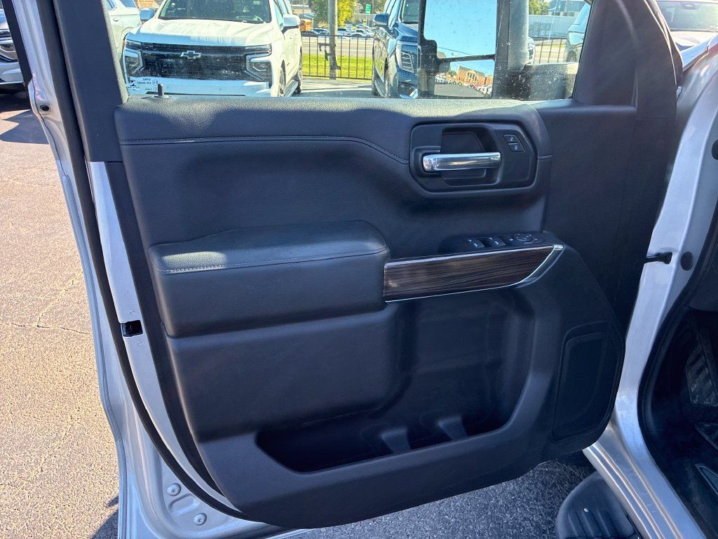 Used 2020 Chevrolet Silverado 1500 LT w/ All-Star Edition AWD/4WD image 12