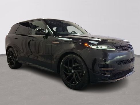 Certified 2025 Land Rover Range Rover Sport Dynamic SE AWD/4WD image 3