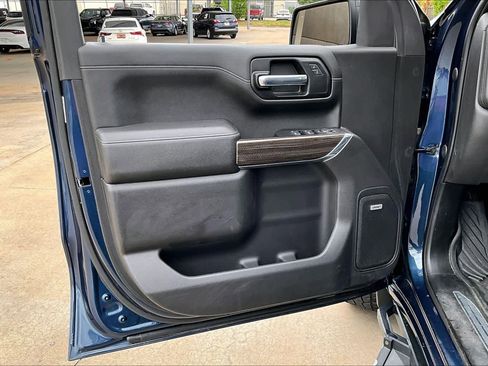 Used 2020 Chevrolet Silverado 1500 LT Trail Boss image 24