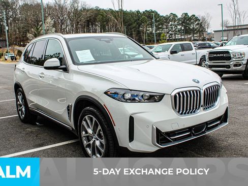 Used 2026 BMW X5 xDrive50e w/ Executive Package image 3