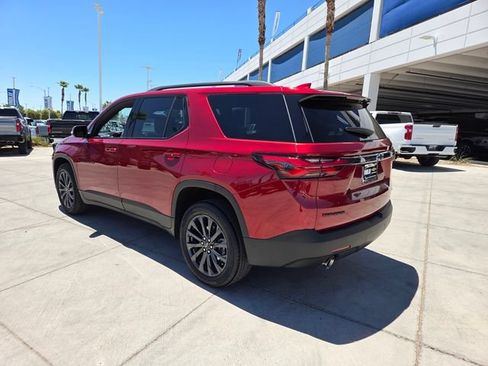 Certified 2023 Chevrolet Traverse RS FWD image 4