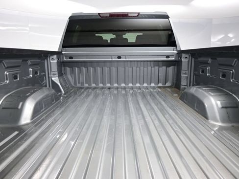 Used 2025 Chevrolet Silverado 2500 Custom w/ Custom Convenience Package AWD/4WD image 31