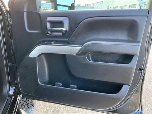 Used 2017 Chevrolet Silverado 2500 LT w/ Midnight Edition image 12