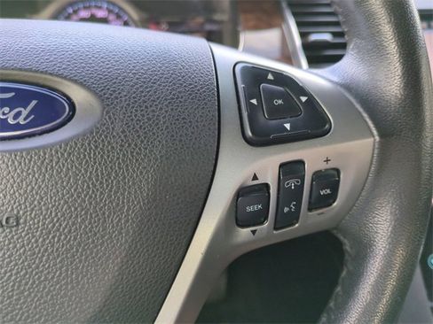 Used 2019 Ford Taurus Limited image 29