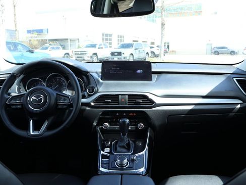 Used 2023 MAZDA CX-9 Touring image 10