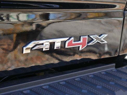 Used 2022 GMC Sierra 1500 AT4X image 24