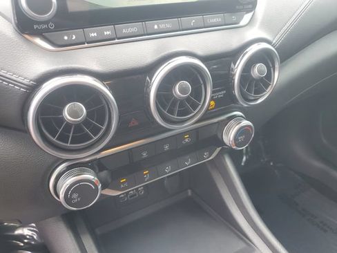 Used 2022 Nissan Sentra SV FWD image 22