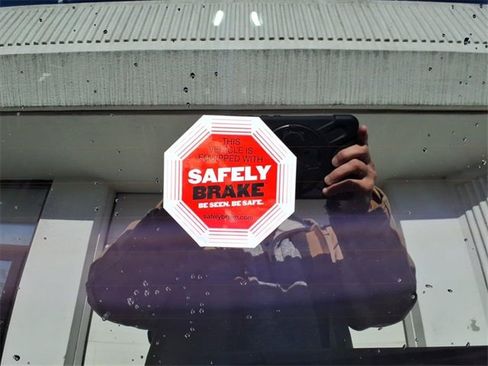 Used 2025 Chrysler Pacifica Limited image 19