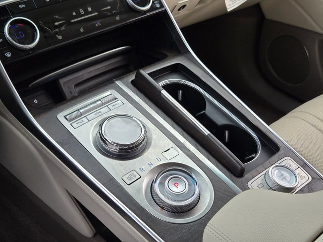 Used 2024 Genesis GV80 2.5T AWD/4WD image 16