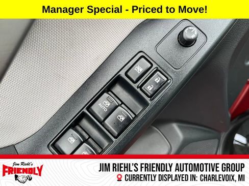 Used 2015 Subaru Forester 2.5i Premium w/ All-Weather Package image 11