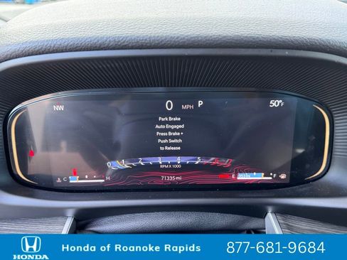 Used 2024 Jeep Wagoneer L Series II w/ Flexible Seating Group image 7