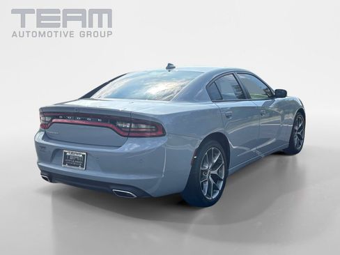 Used 2022 Dodge Charger SXT w/ Plus Group RWD image 7