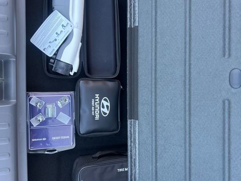 Used 2024 Hyundai Ioniq 5 SEL image 44