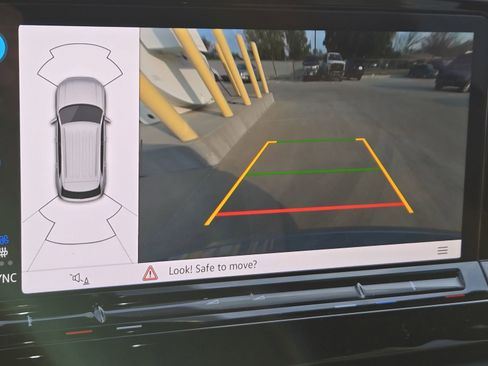 New 2026 Volkswagen Atlas Cross Sport SE image 12