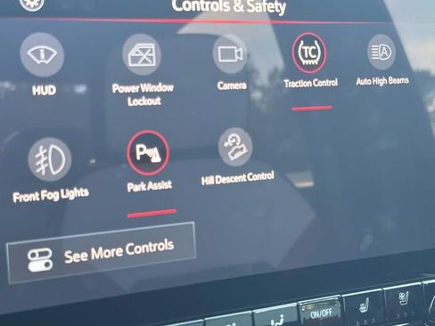 Used 2024 GMC Canyon AT4X AWD/4WD image 32