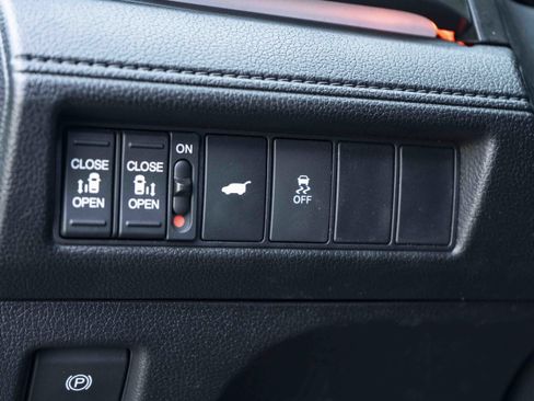 Used 2025 Honda Odyssey Sport-L image 39