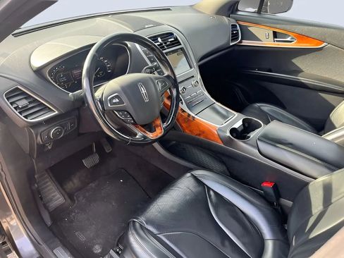 Used 2018 Lincoln MKX Reserve image 18