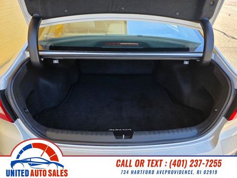 Used 2015 Hyundai Sonata Sport w/ Option Group 03 FWD image 11