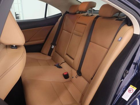 Used 2018 Lexus IS 300 AWD w/ Comfort Package image 14